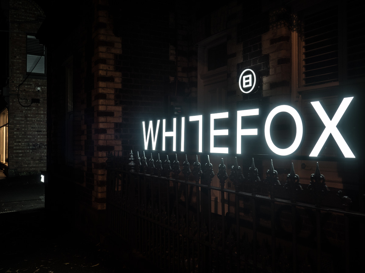 WHITEFOX LED LOGO